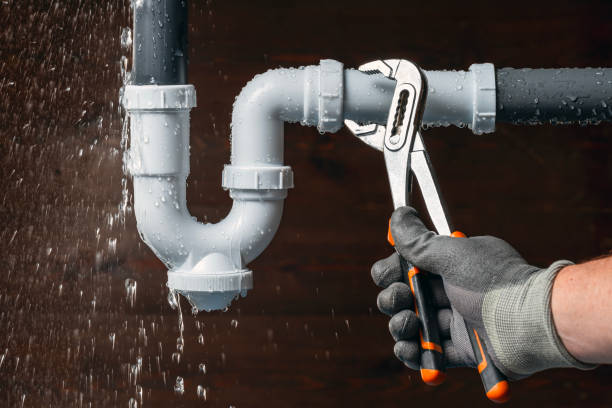 Professional Leak Detection technician working in North Judson, IN